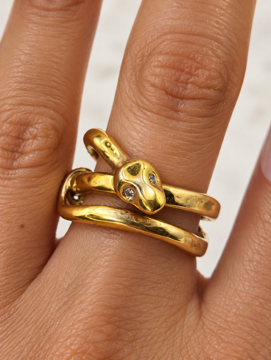 Diamond Eyes Snake Ring