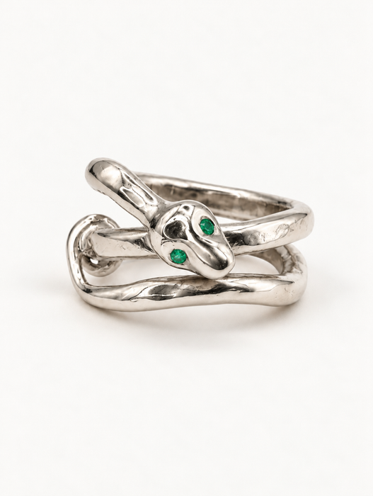 Diamond Eyes Snake Ring