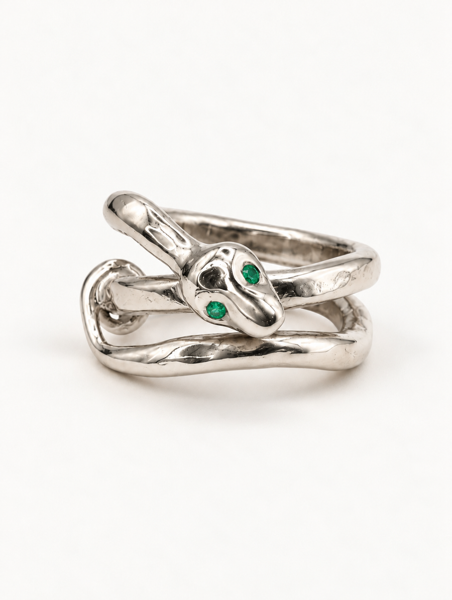 Diamond Eyes Snake Ring