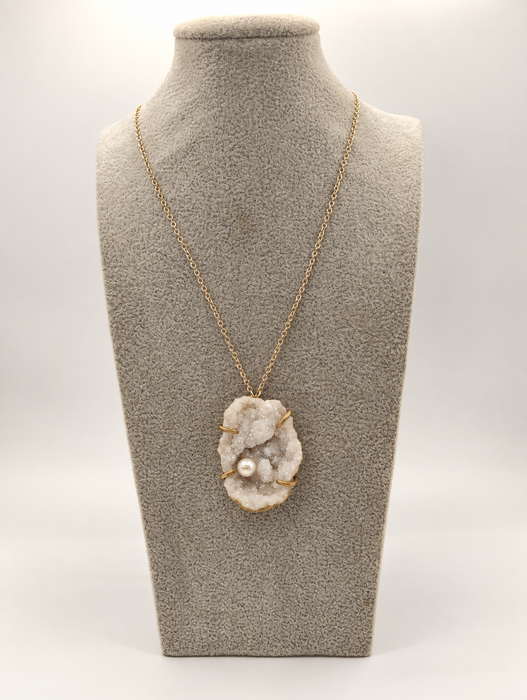 Druzy Quartz Geode Pendant with White Freshwater Pearl